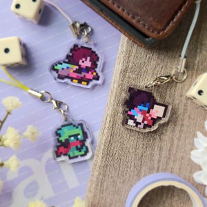 Llaveros Deltarune para teléfono / Mini llaveros acrílicos de doble cara Pixel de 30 mm (1 pulgada)