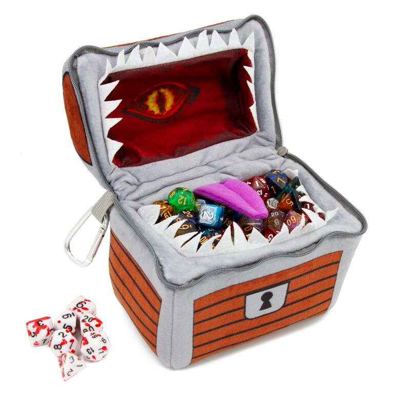 CASEMATIX Mimic Dice Chest And DND Dice Case With 7 Lesotho