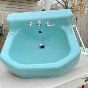 Vintage Spruce Green Kohler Cast Iron Wall-Hung/Mount Lavatory Bathroom Sink “Hampton”
