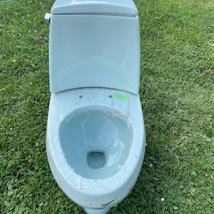 Never Used Kohler Wellington K-3415-71 Seafoam (light/mint/ming) Green 2pc Toilet