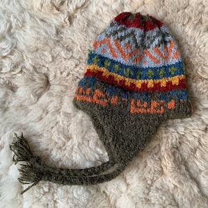 Alpakawolle Chullo Mütze, grüne Alpaka Chullo Mütze, Alpakamütze im peruanischen Stil, warme Strickmütze, warme Winter Wollmütze, gemütliche Ohrenklappen