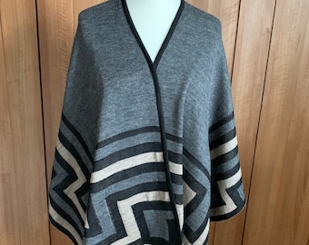 Baby Alpaca Shawl: Knitted Geometric Wrap, Soft Grey Beige Poncho