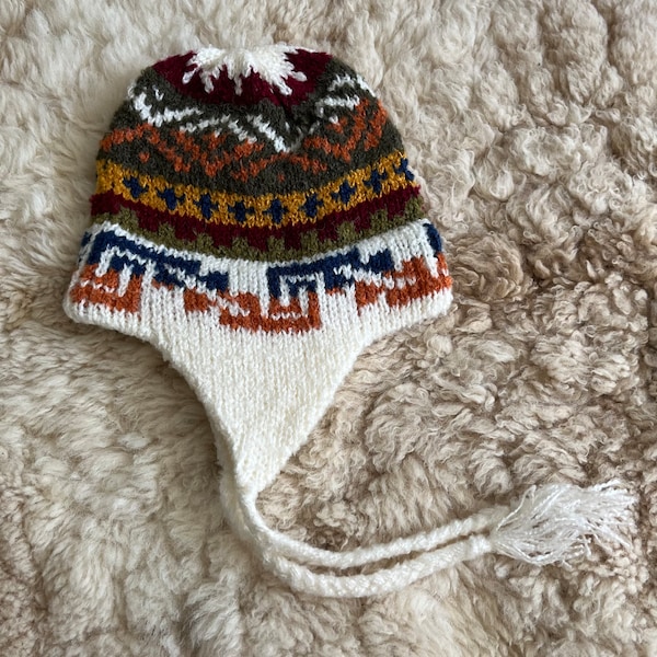 Weiße Alpaka Wollmütze, Alpaka Chullo Wintermütze, Alpaka peruanische Mütze, warme Strickmütze, warme Winter Wollmütze, Weihnachtsgeschenk