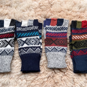 Alpaca ladies mittens, fingerless gloves, alpaca mix convertible gloves, dog walking gloves, driving gloves, great Christmas, gift for her