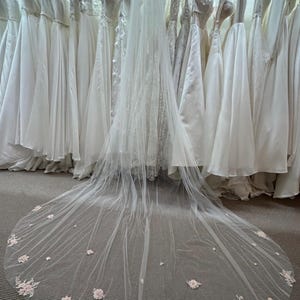 3D Blush Pink Floral Lace Single Tier Veil