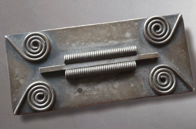 Modernist brooch