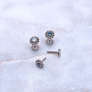 IMPLANT GRADE TITANIUM Crystal Threadless Earring Cartilage Helix Conch Piercing Jewelry Push In Labret Stud Flat Back Earring 20g 18g 16g