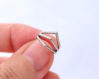 16g Clicker Triple Spike Conch Hoop, Conch Earring, Conch Ring Clicker, G23 Implant Grade Titanium Piercing Jewelry