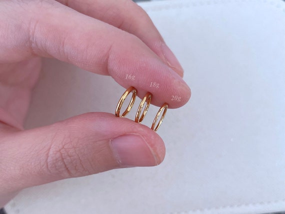 316L Surgical Steel Gold PVD Double Hoop Hinged Clicker Nose Ring 316L Surgical Steel Gold PVD Double Hoop Hinged Clicker Nose Ring