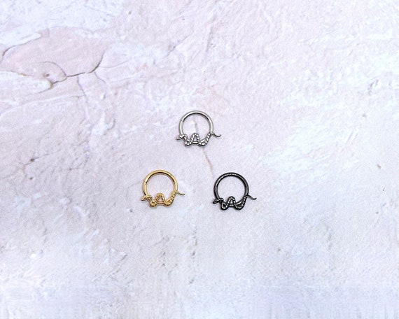 Implant Grade Titanium Snake Dangle Hinged Clicker Hoop Implant Grade Titanium Snake Dangle Hinged Clicker Hoop
