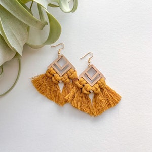 Macramé Earrings Mustard