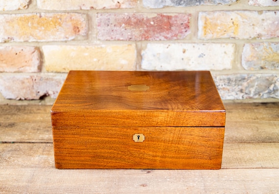 Figured Walnut Table Box 1830