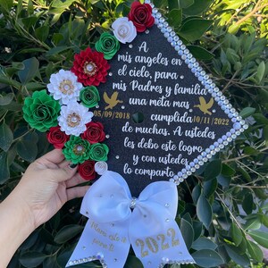 Custom Graduation Cap Topper, Personalized Grad Cap, Paper Flowers Grad Cap Design, Class of 2025, Gorro Birrete de Graduacion Personalizado