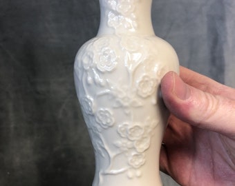 LENOX China Vase Floral 6.5” Gold Trim
