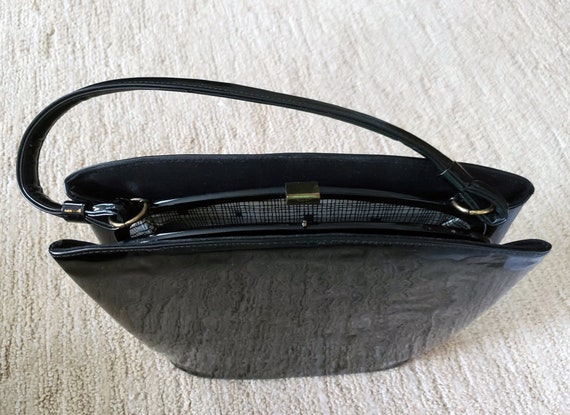 1950s Patent Leather Vintage Handbag - image 3