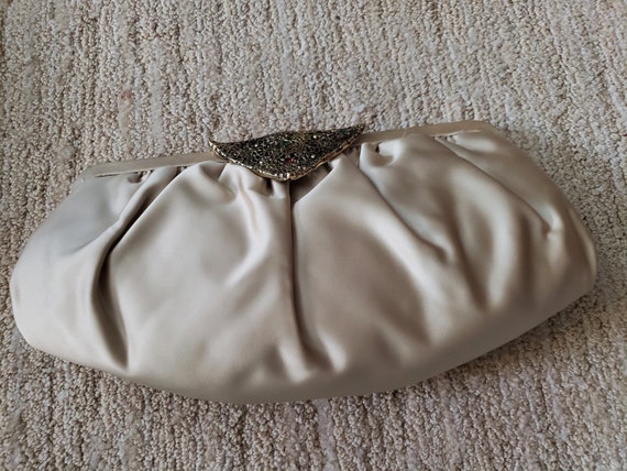1950s Elegant Ivory Clutch Bag