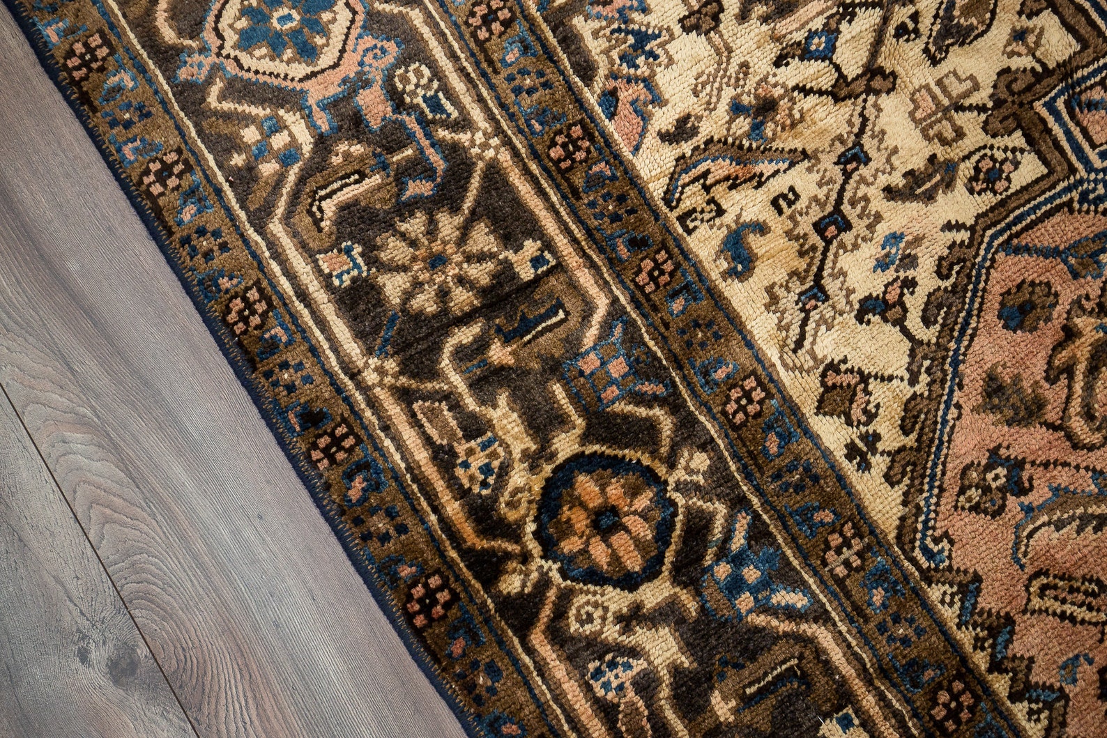 5.1 x 3.5 ft 157 x 108 cm Nomadic Persian Rug Vintage Etsy