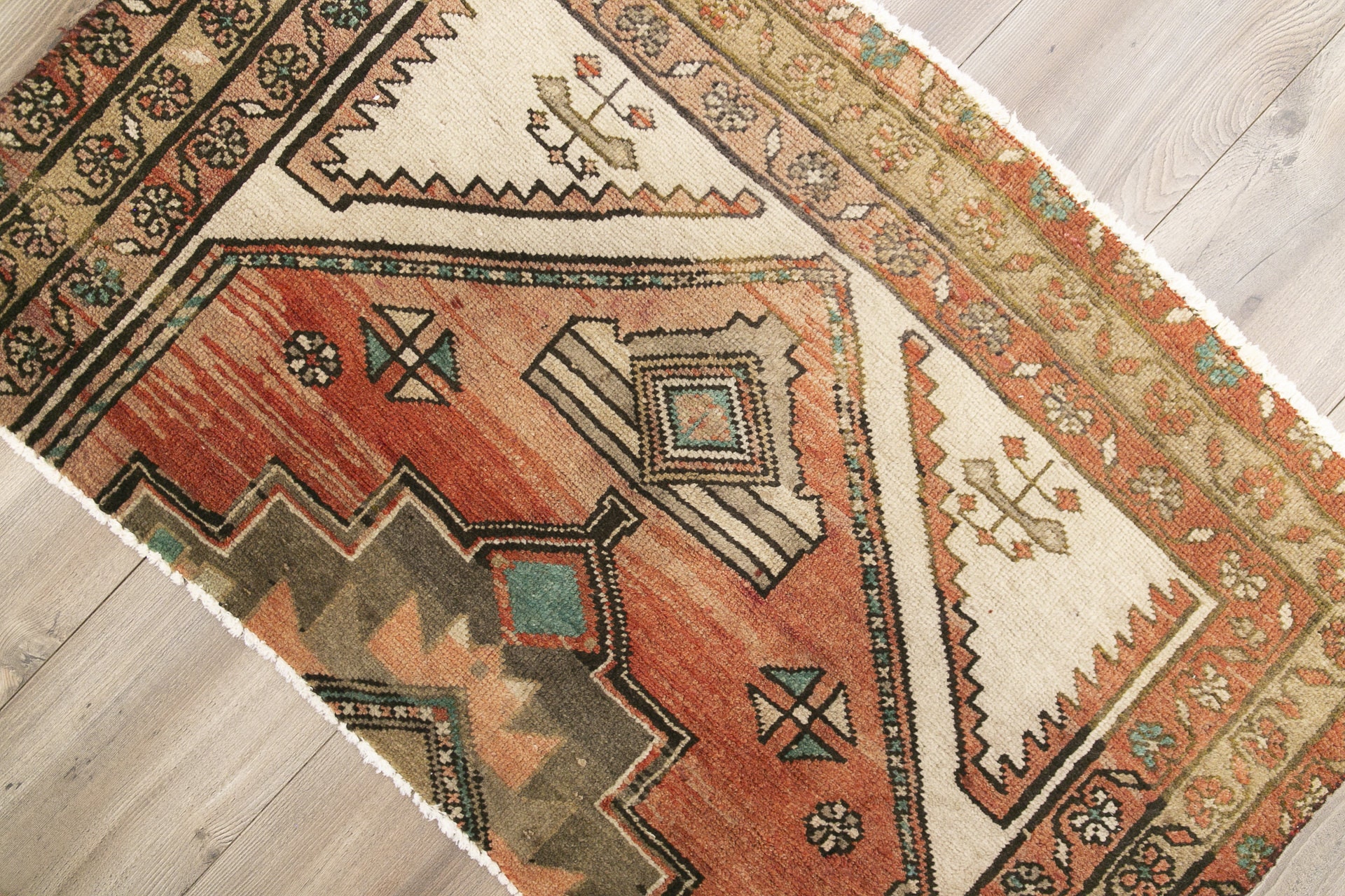 3.6 x 2.2 ft 110 x 69 cm Small Persian Rug Bedside Rug Etsy