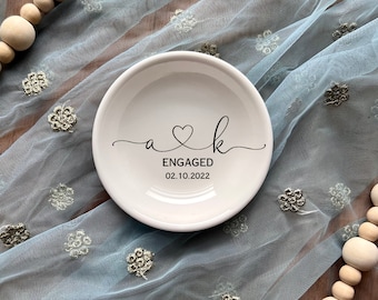 Engagement Gift for Couple, Gift for Her, Personalized Gift for Bride, Gift Ring Holder, Jewellery Dish for Her, Wedding Ring holder