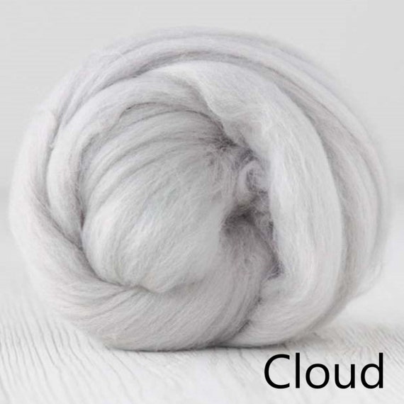 Cloud | 50g | DHG Merino Wool Roving/Top | Extra Fine