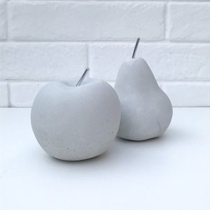 Manzana y pera de hormigón / Decoración de cocina y hogar / Decoración monocromática / Decoración de estanterías de cocina / Adornos decorativos de frutas / Accesorios de cocina