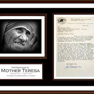 Autógrafo extremadamente raro de la Santa Madre Teresa en papel membretado oficial del premio Nobel