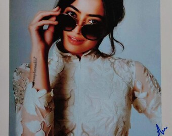 Hand-Signed Autograph of Rashmika Mandanna – A4 Premium Display bolywood actress birthday gift