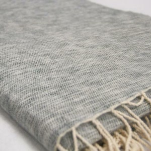 Yak Wool Blanket Throws Handmade Nepal Soft Warm Blanket Oversized Shawl Wrap Scarves Himalayas Meditation Wrap Light Grey