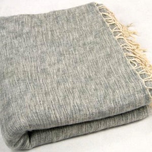 Light Grey Yak Wool Blanket Soft Throws Large Elegant Travel Shawl Himalayas Hippies Handwoven Blanket Meditation Wrap