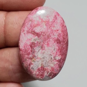 Rare Pink Thulite Cabochon: Norway Crystal Palm Stone (27.60Ct, 29x19x4mm)