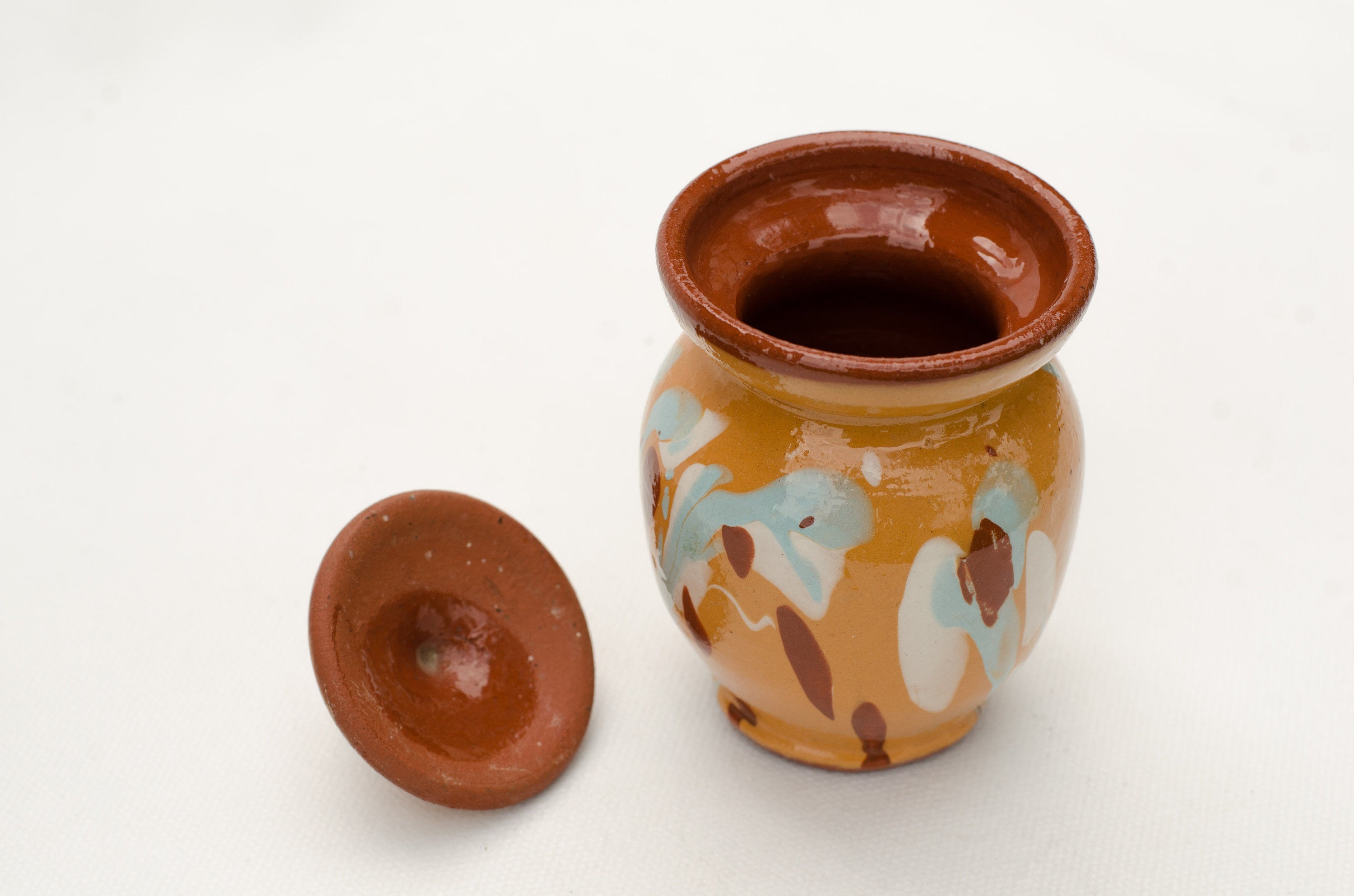 jars ceramic セット Set of 4 Variegated Clay Jars With Lid, Ceramic Abstract