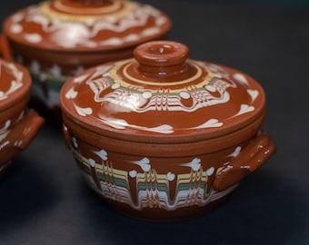 Set of 4 / 6, Ceramic Casserole Dish 25 fl oz, Oven Cooking Redware Rustic Crock Pot, Traditional Bulgarian Hand-decorated Clay Pot with Lid