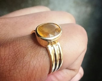 Pukhraj stone in gold ring price discount