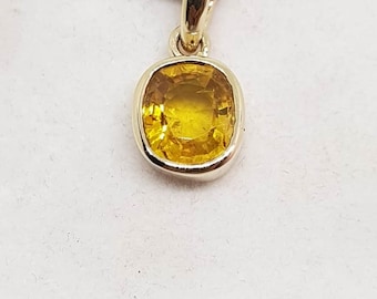 18K Gold Yellow Sapphire Pendant: AAA Quality, September Birthstone
