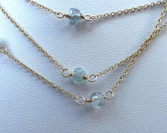 Collana multifilo con stazione di acquamarina Collana a strati