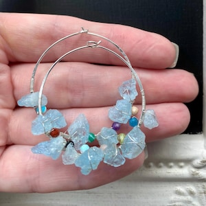Raw Natural Aquamarine Silver Hoop Earrings,March Birthstone Hoops,Wire Wrapped Crystal Earrings,Endless Hoops Gift for Daughter