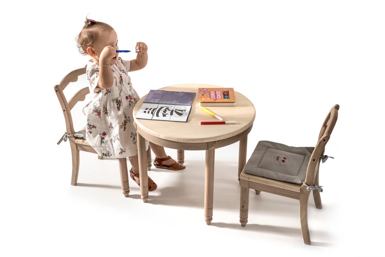 kids wooden table and chairs