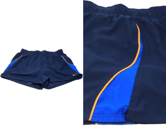 elastic waist gym shorts