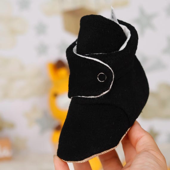 Baby boy fleece booties best sale