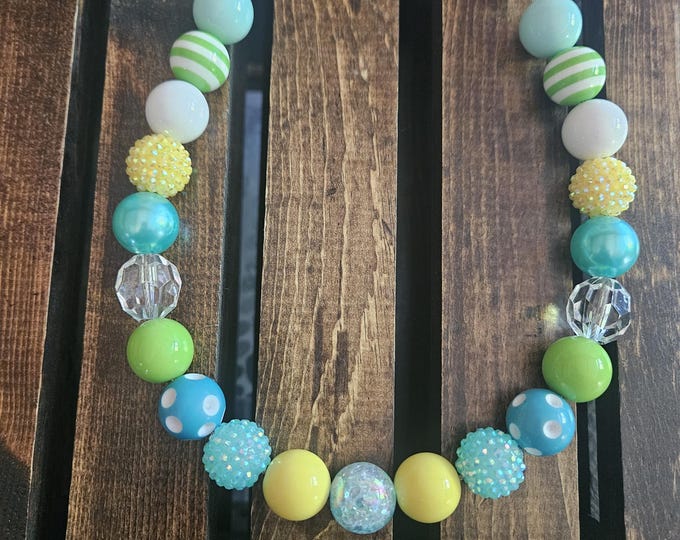 Featured listing image: Blue Green Yellow Chunky Beaded Necklace | Pet Necklace