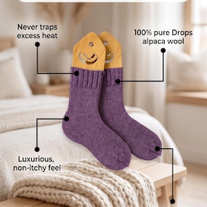 Meias tricotadas à mão em pura lã de alpaca 100% pura, na cor roxa baunilha: Presente nórdico de inverno para ele/ela, exclusivas, feitas à mão, meias de tricô macias e quentes.