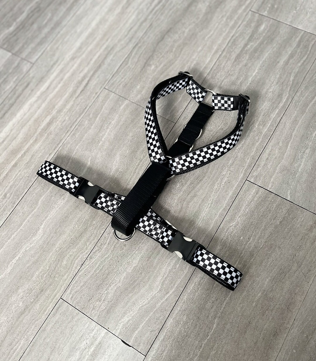 MATE HARNESS Black and White Checkered Dog Harness Adjustable Dog
