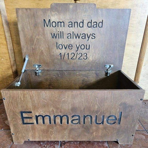 Personalized Toy box /Hand Carved/Toy Chest/Toy Box/Chest/Baby Gift/Memory Keeper/Gift/Christmas Present/Made in USA/Heavy Duty Wooden Toy