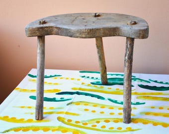 Silla antigua de madera tallada a mano, primitiva, pequeña para niños, decoración rústica, silla antigua.