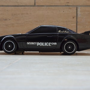Auto della polizia d'epoca, giocattolo d'epoca, auto della polizia segreta - Kuang Wu 1988, auto della polizia in plastica, auto giocattolo della polizia da collezione, regalo perfetto