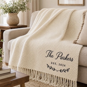 Couverture de mariage en tricot personnalisée, jeté brodé personnalisé, cadeau pour couple Mr et Mme, cadeau d'anniversaire, souvenir de mariage
