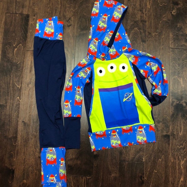 Kid’s Size 6-9 Alien Toy Blue Grow With Me   Stretch Hoodie and Joggers to Leggings Set