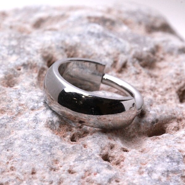 Extra Wide Hinged Clicker Ring