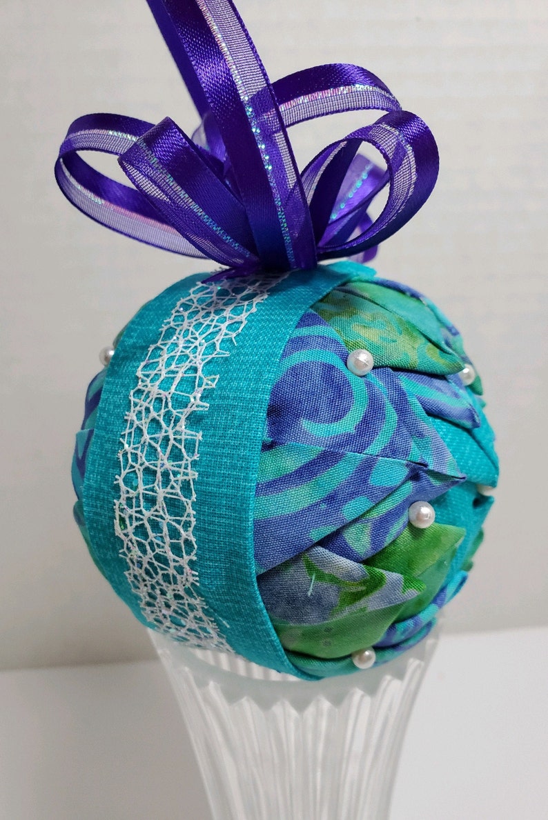 Bubbles Under The Sea No Sew Decorative Ornament