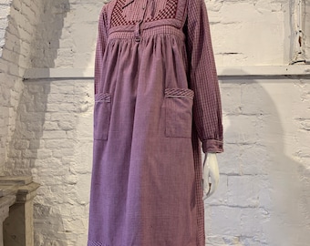 Vintage jaren 70/80 René Derhy Paris aangeklede jurk: geborduurd geruit katoen